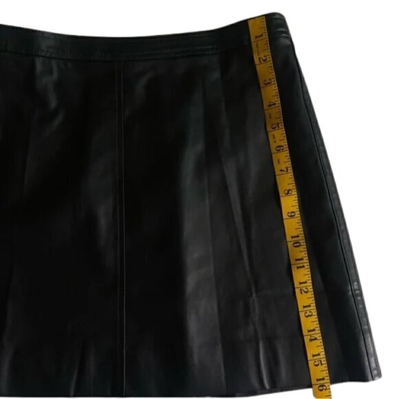 NWOT J Crew Mini Skirt Black Faux Leather Classic Black Size 4 - Picture 7 of 9
